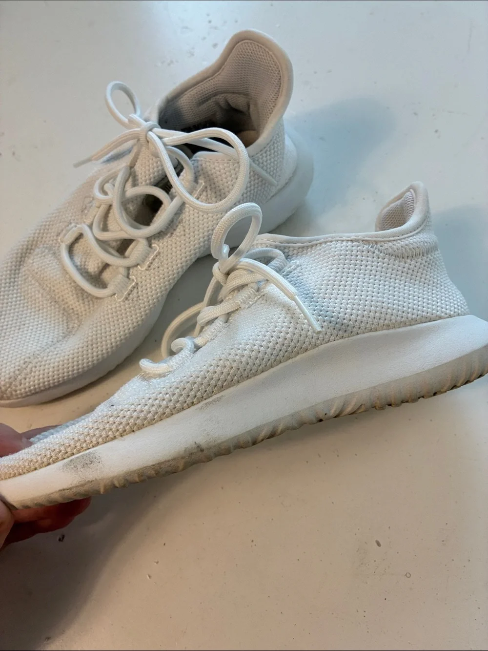 Adidas Sz 4 Youth White Tie Up Sneakers